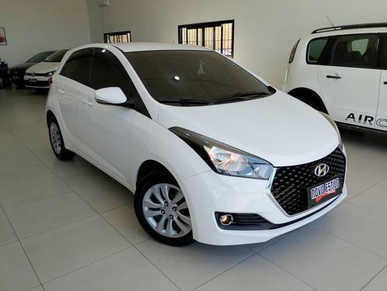 HYUNDAI HB20 1.0 COMFORT PLUS 12V FLEX 4P MANUAL